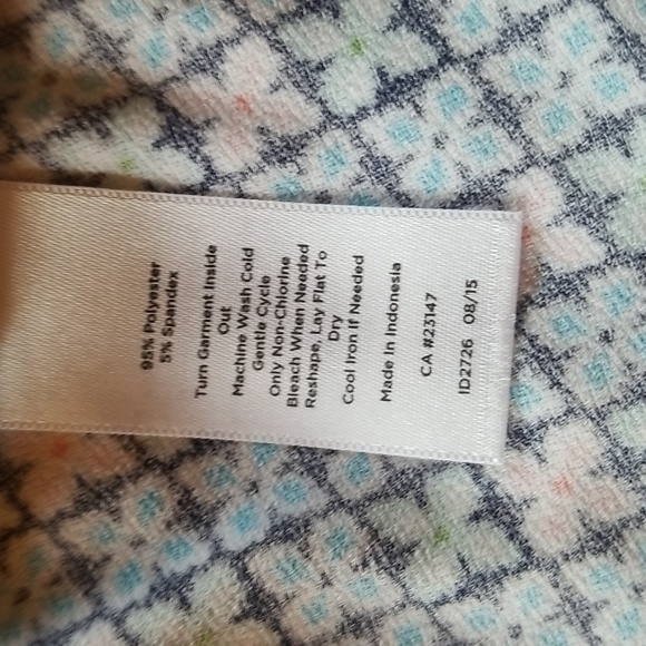 Talbots Blue, Green, and Pink Sleeveless Patterned Top, Size M, Worn Twice - Picture 6 of 8